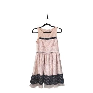 Lauren Conrad Dress Size‎ 6 Lace fit and flare Cream black floral